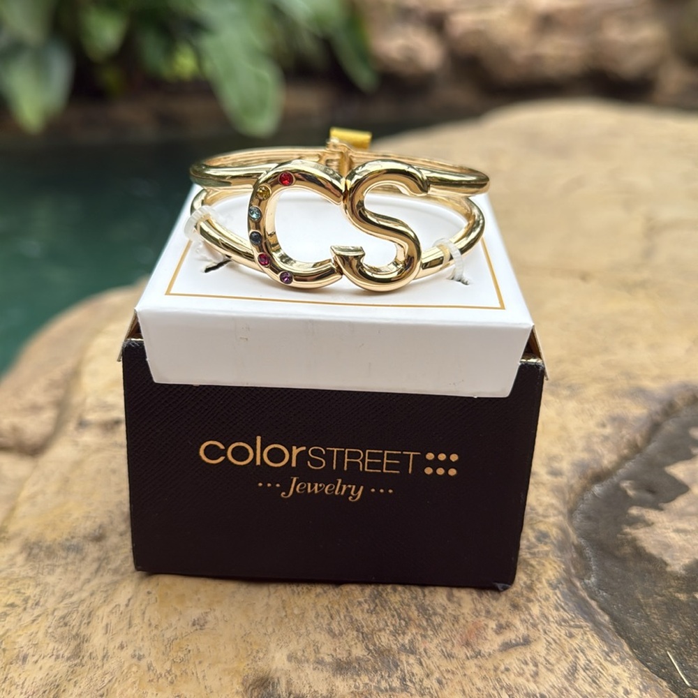 Color Street NWT Bracelet Gold tones with Red Bue Yellow Rhinestones